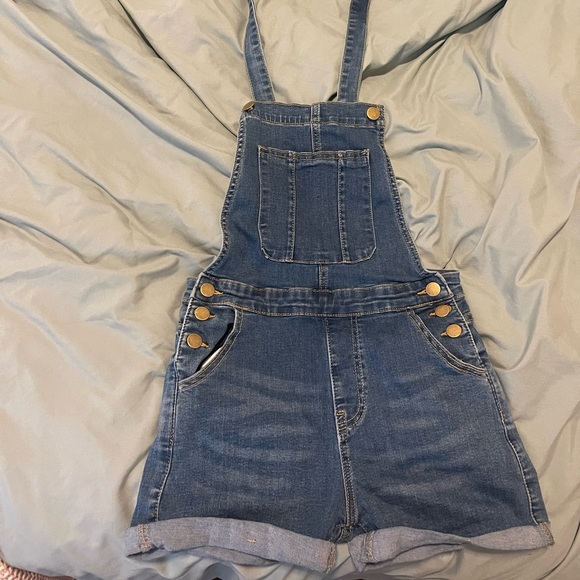 SHEIN Dresses & Skirts - SHEIN overalls, worn once. Size XS